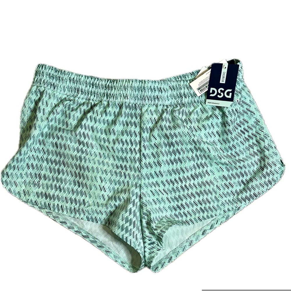 NEW with tags DSG Mid Rise Stride Run shorts with built in briefs women's Large
